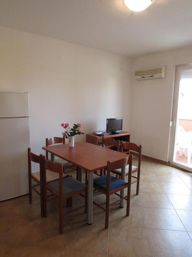 Apartments Monte Rosso Савудрия Экстерьер фото
