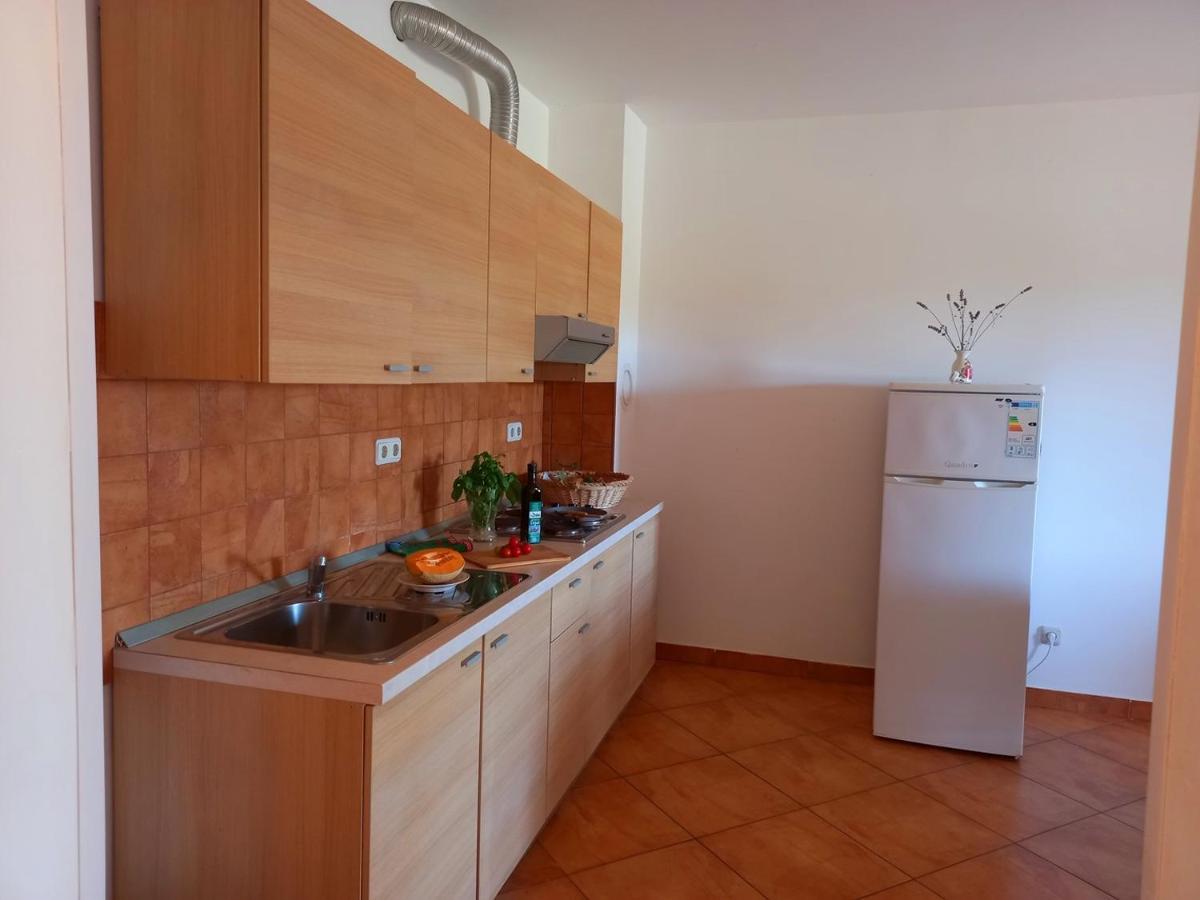 Apartments Monte Rosso Савудрия Экстерьер фото