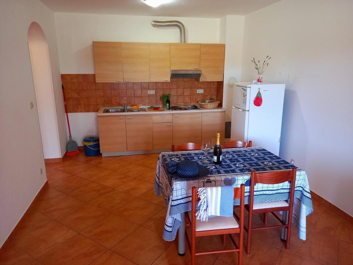 Apartments Monte Rosso Савудрия Экстерьер фото