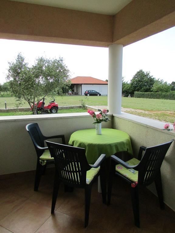 Apartments Monte Rosso Савудрия Экстерьер фото